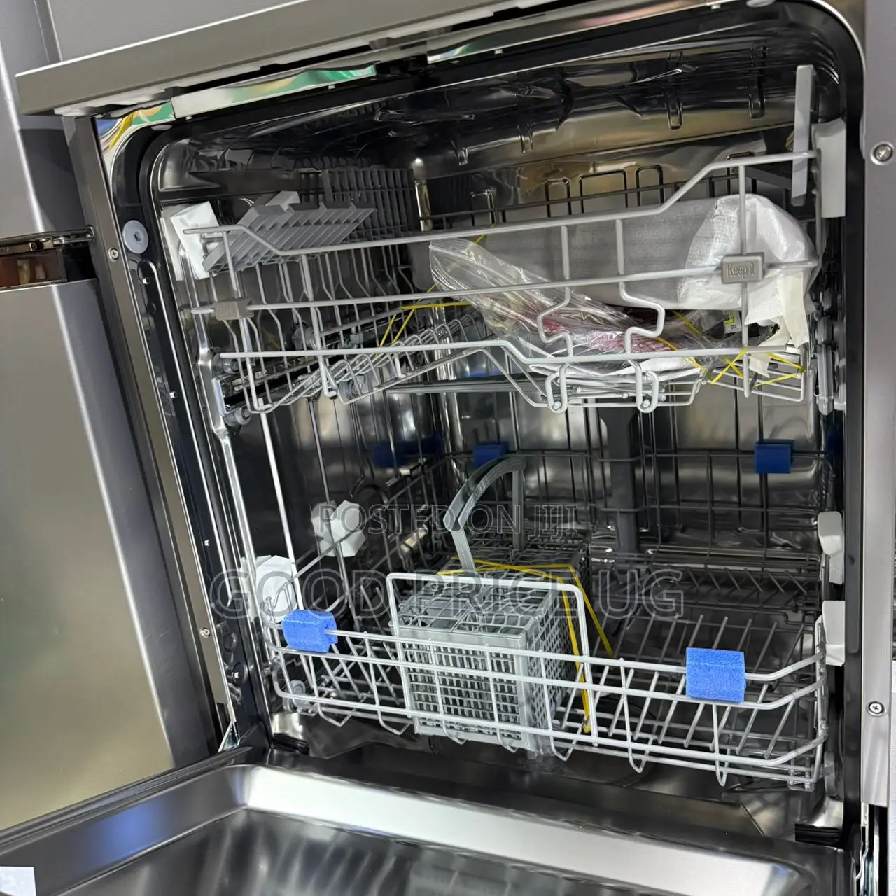 Hisense 15 Place Settings Freestanding Dishwasher