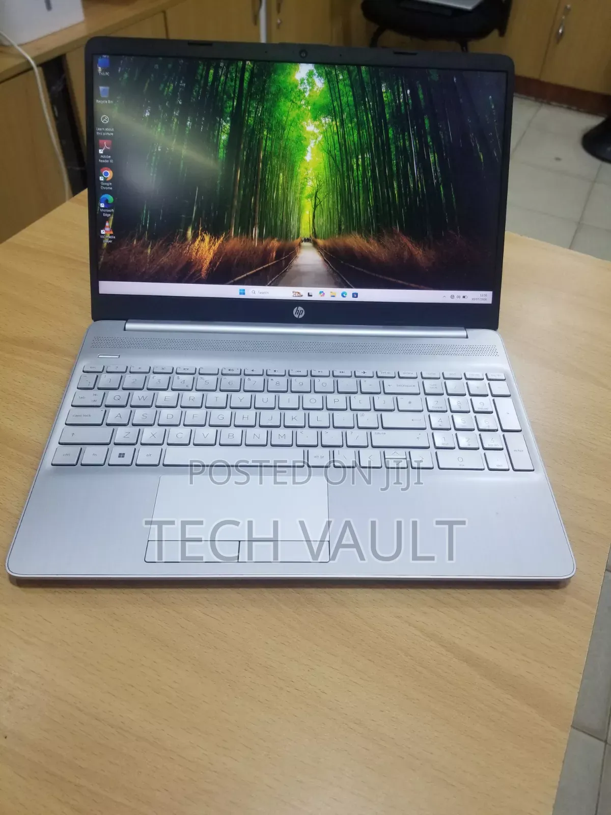 New Laptop HP 15-dw1197nia 16GB Intel Core i5 SSD 256GB