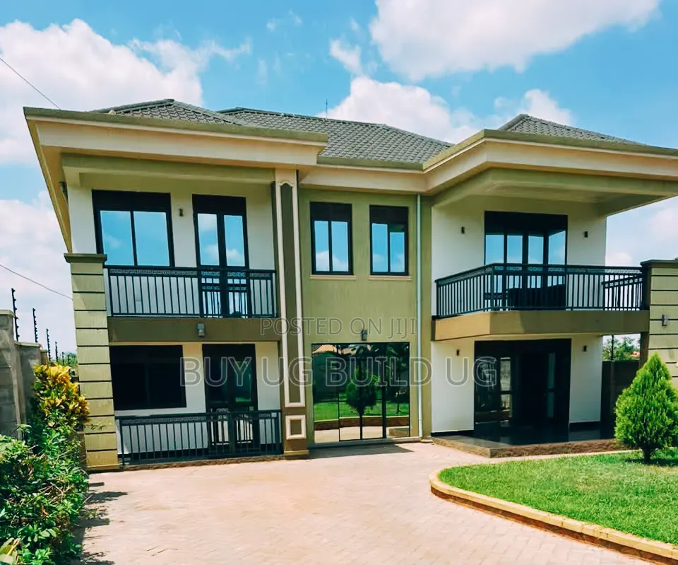 5bdrm Duplex in Kasangati Kira Road, Division B for sale