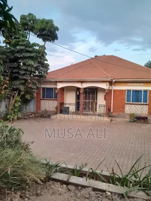 Furnished 12bdrm House in Bunamwaya, Makindye for rent
