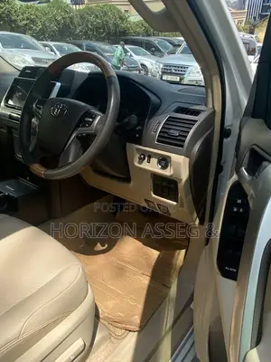 Toyota Land Cruiser Prado 2.8 2018 White