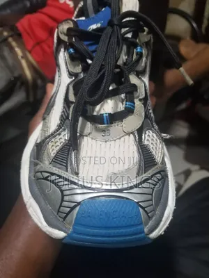 Balanciaga Sneaker