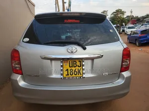 Toyota Corolla Fielder 2010 Silver