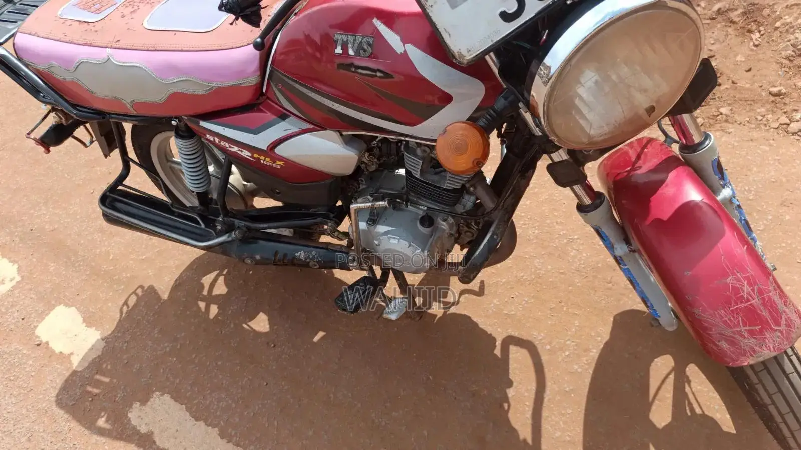 TVS HLX 125 2023 Red