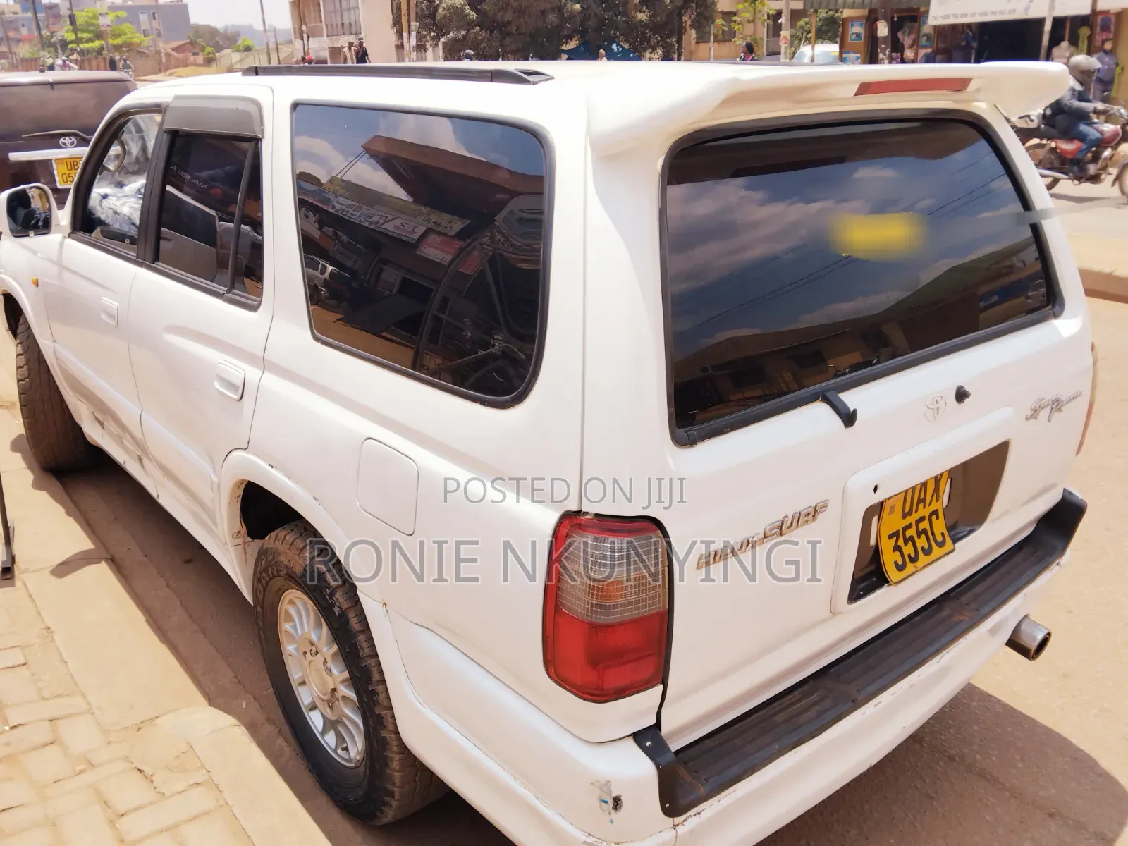 Toyota Hilux Surf 2004 White