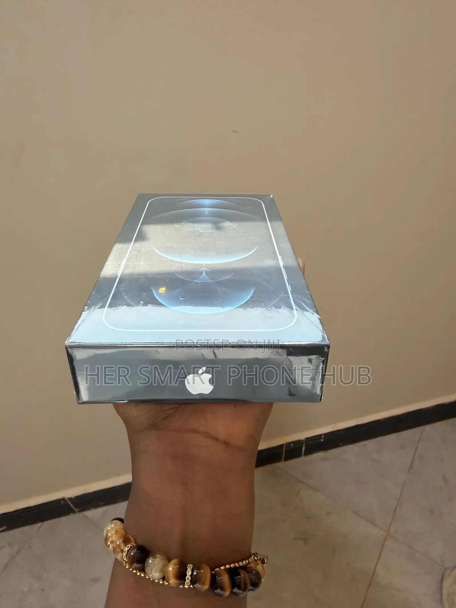 New Apple iPhone 12 Pro Max 256 GB White