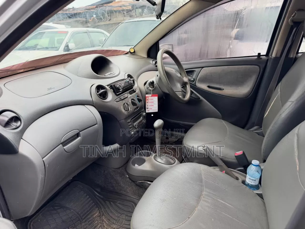 Toyota Vitz 2006 Silver
