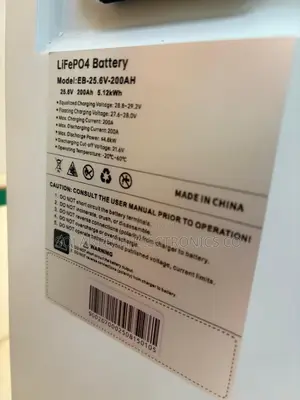 Sumry 5.12kWh 25.6V 200Ah LiFePO4 Lithium Battery With BMS