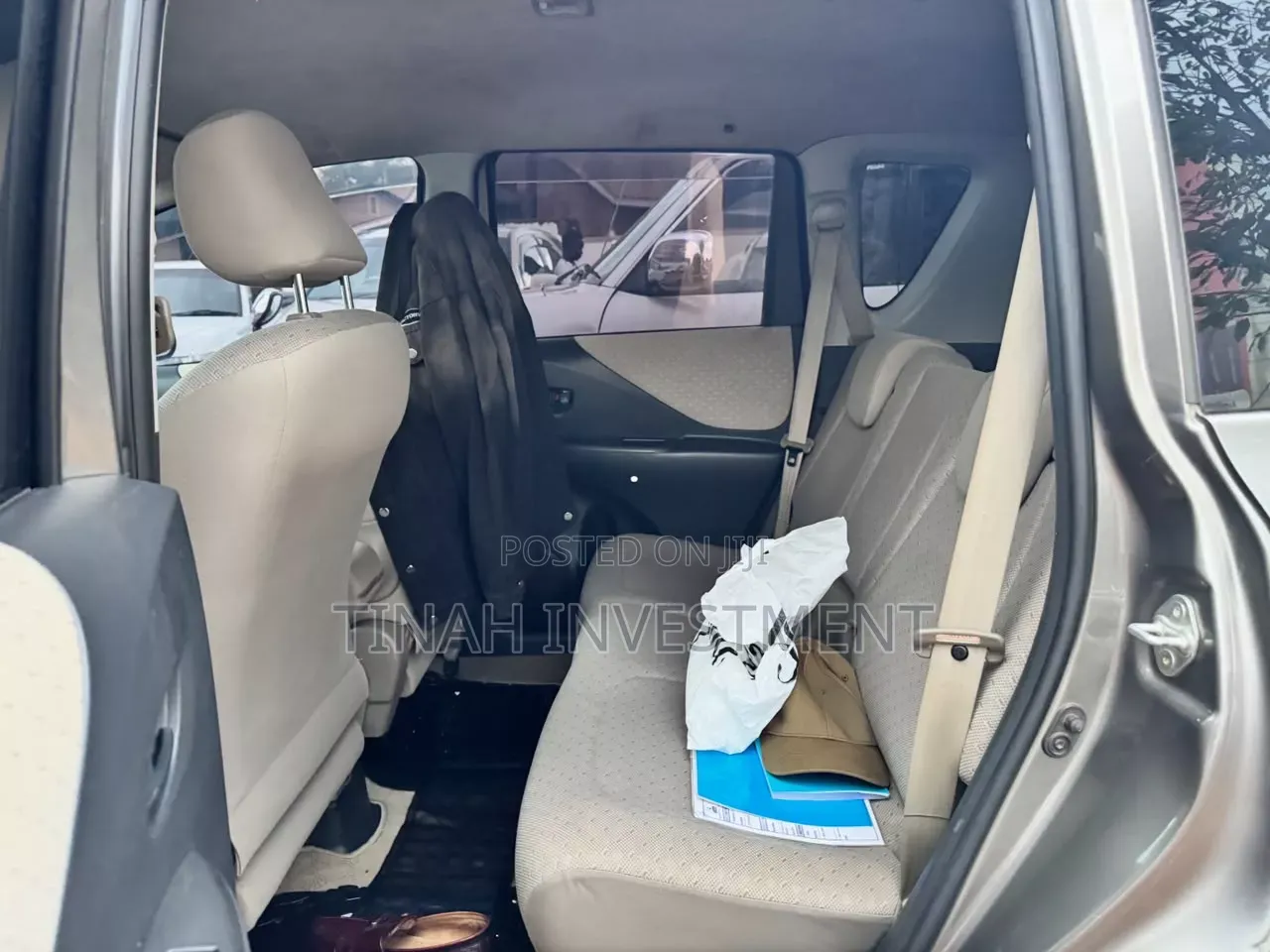 Toyota Ractis 2009 Gray