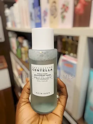 SKIN1004 Madagascar Centella Hyalu-Cica Brightening Toner 210 Ml