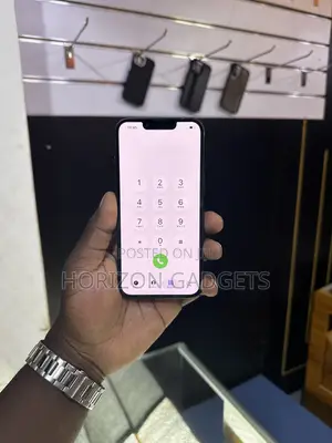 Apple iPhone 13 128 GB Green