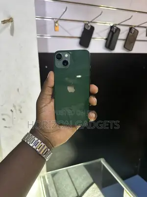Apple iPhone 13 128 GB Green