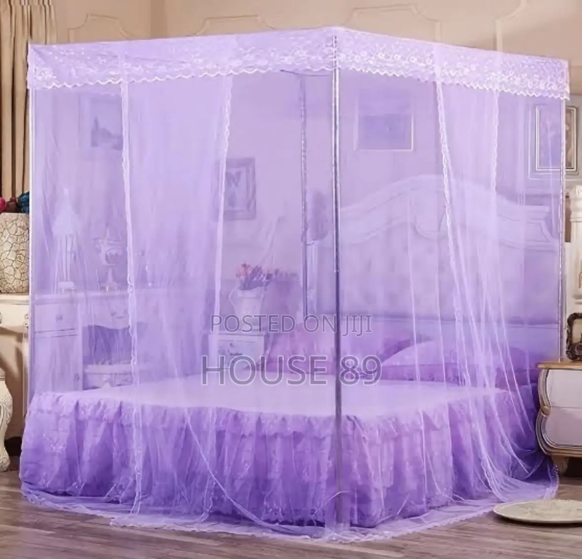 4 Stand Luxurious Mosquito Net