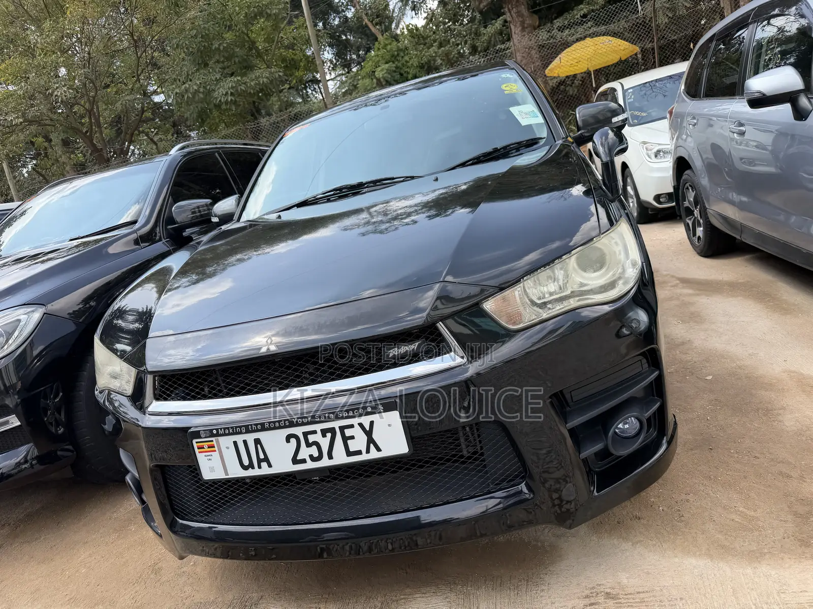 Mitsubishi Outlander 2012 Black