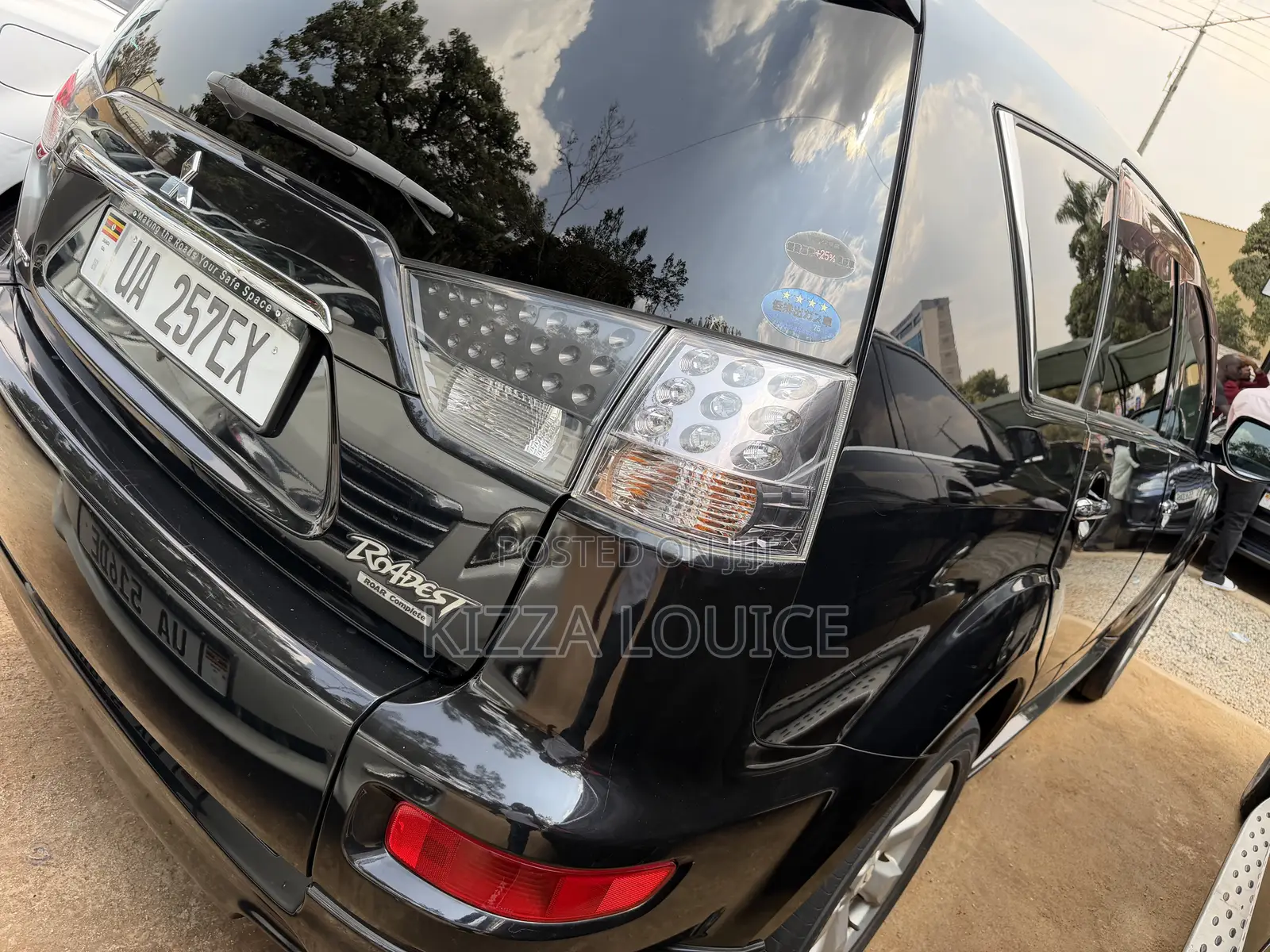 Mitsubishi Outlander 2012 Black