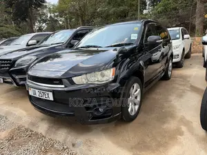 Mitsubishi Outlander 2012 Black