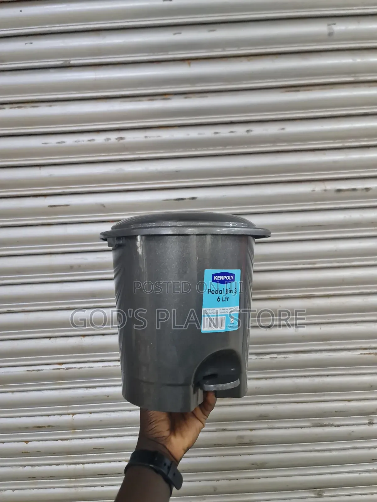 Gray 6litres Plastic Dust Bins Plastic Dust Bins