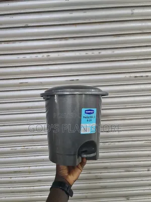 Gray 6litres Plastic Dust Bins Plastic Dust Bins