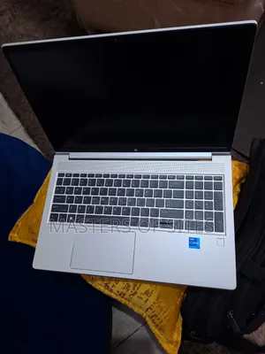 Laptop HP ProBook 450 G8 16GB Intel Core i7 SSD 512GB