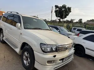 Toyota Land Cruiser 2006 Pearl