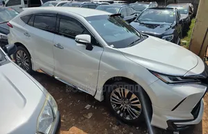 Toyota Harrier 2020 White