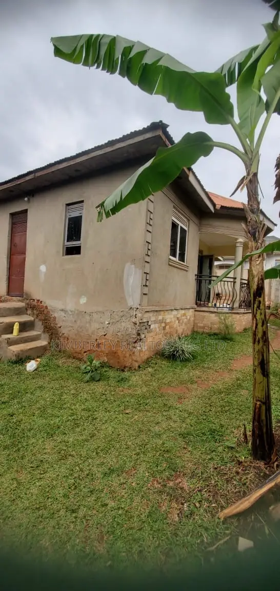 3bdrm House in Division A for sale