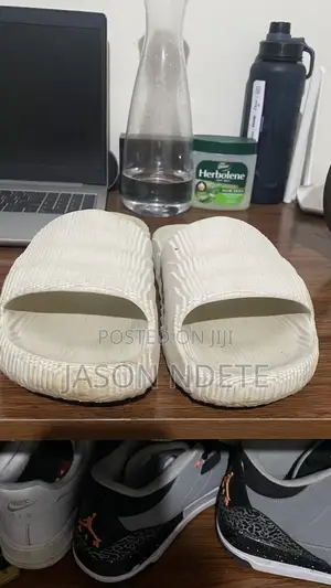 Adidas Adilette 22s Slides