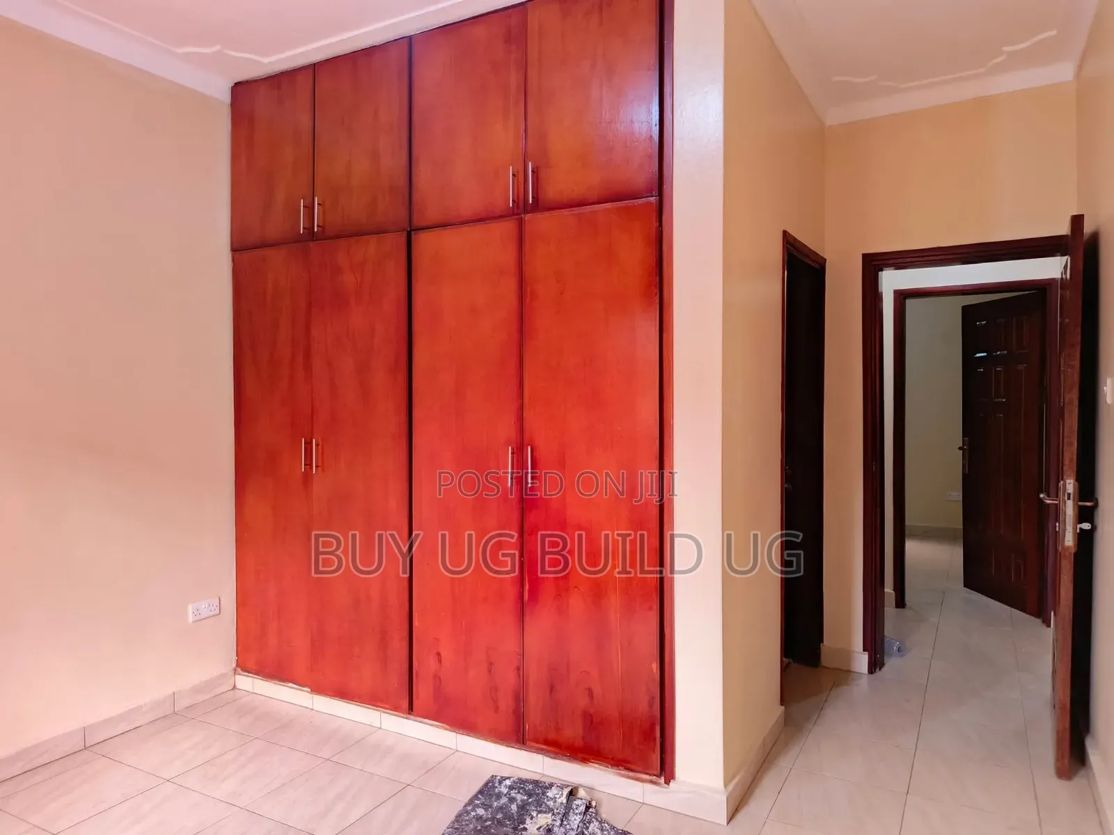 3bdrm Apartment in Kyaliwajala Town, Central Division for rent