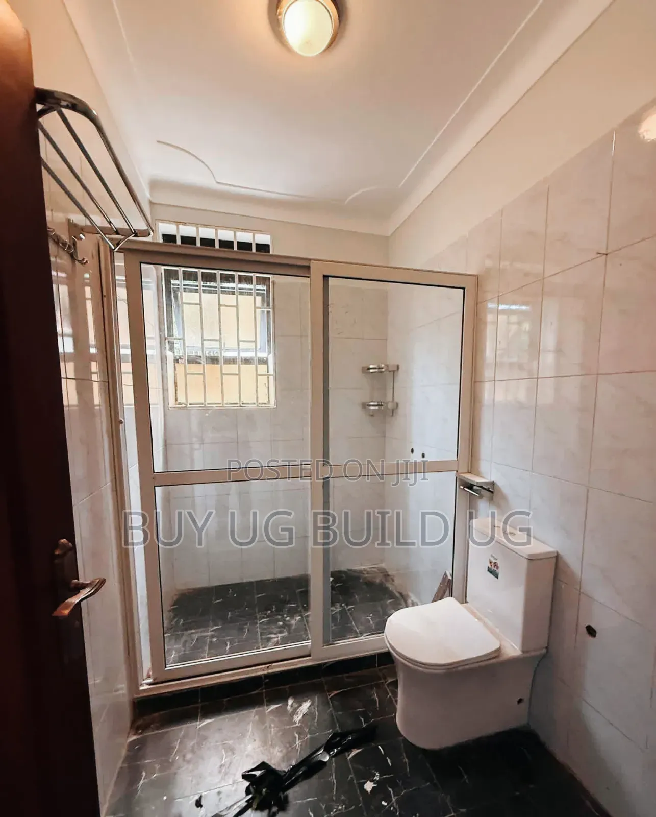 3bdrm Apartment in Kyaliwajala Town, Central Division for rent