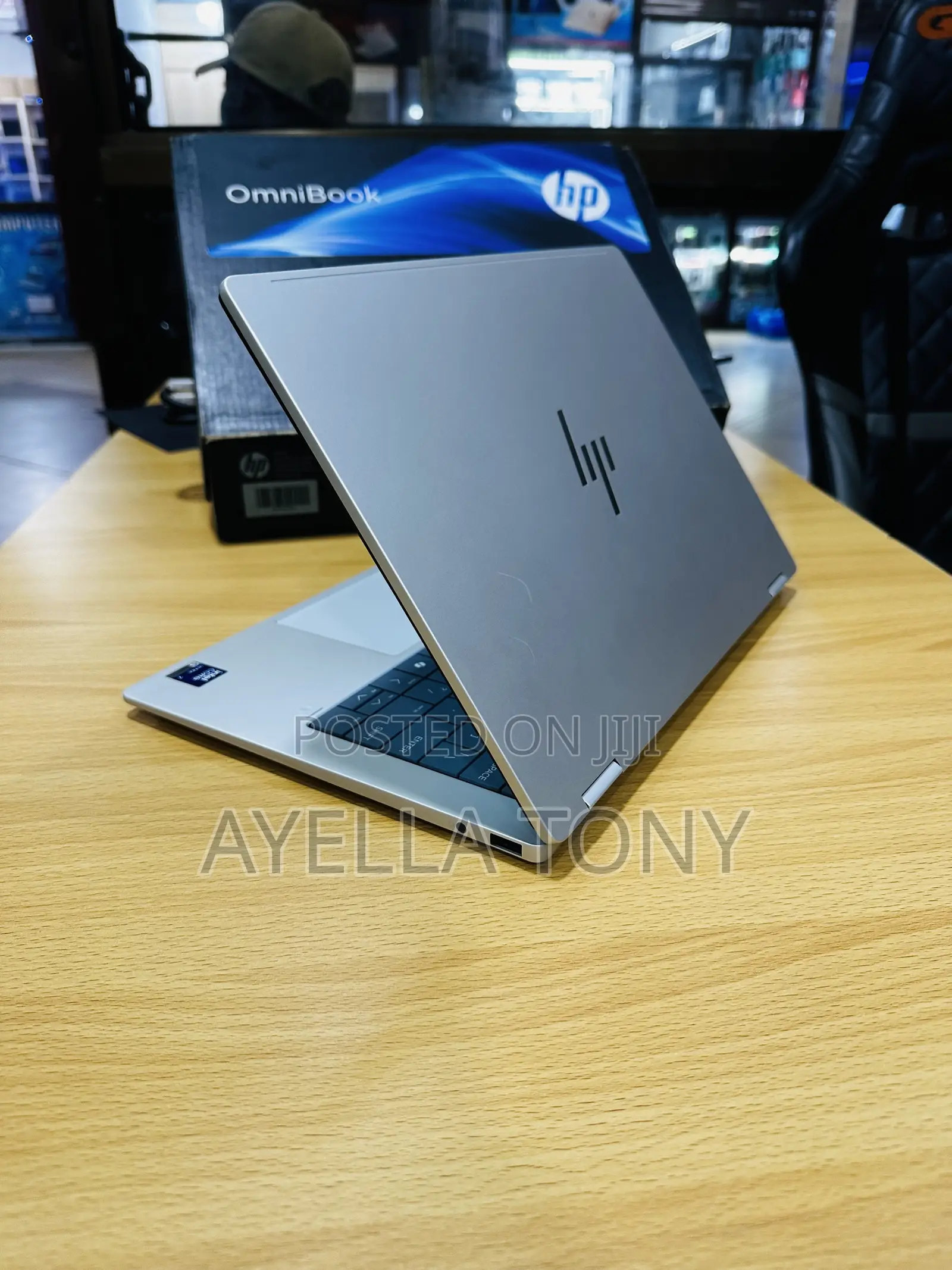New Laptop HP OmniBook Ultra Flip 14" 16GB Intel Core Ultra 7 SSD 512GB