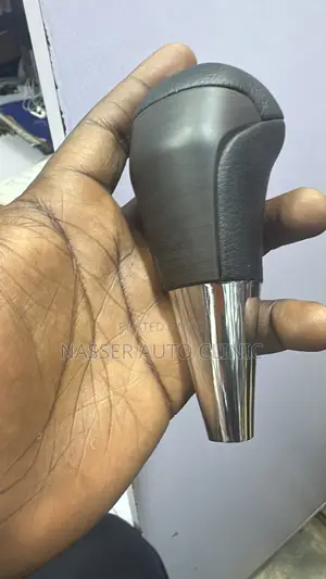 Gear Knob Leathered With Wooden Color