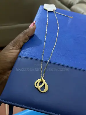 Oval Twist Stainless Steel Necklace for Women - Gold