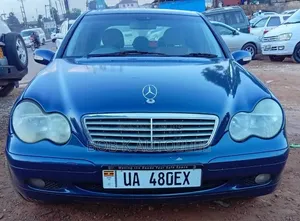 Mercedes-Benz C200 2002 Blue