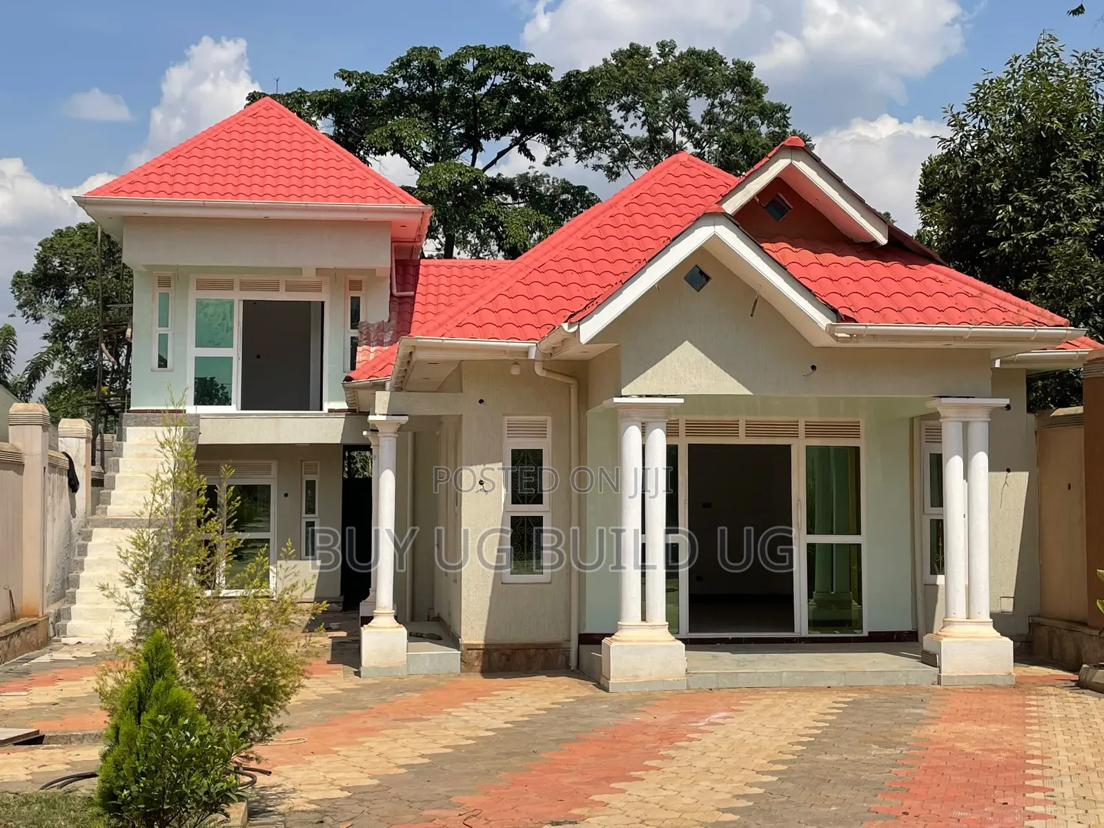 4bdrm House in Matugga Bombo Rd, Wakiso / Wakiso for sale