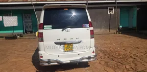 Toyota Noah 2006 White