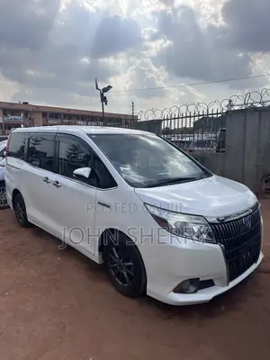 Toyota Noah 2.0 FWD (7 Seater) 2015 White