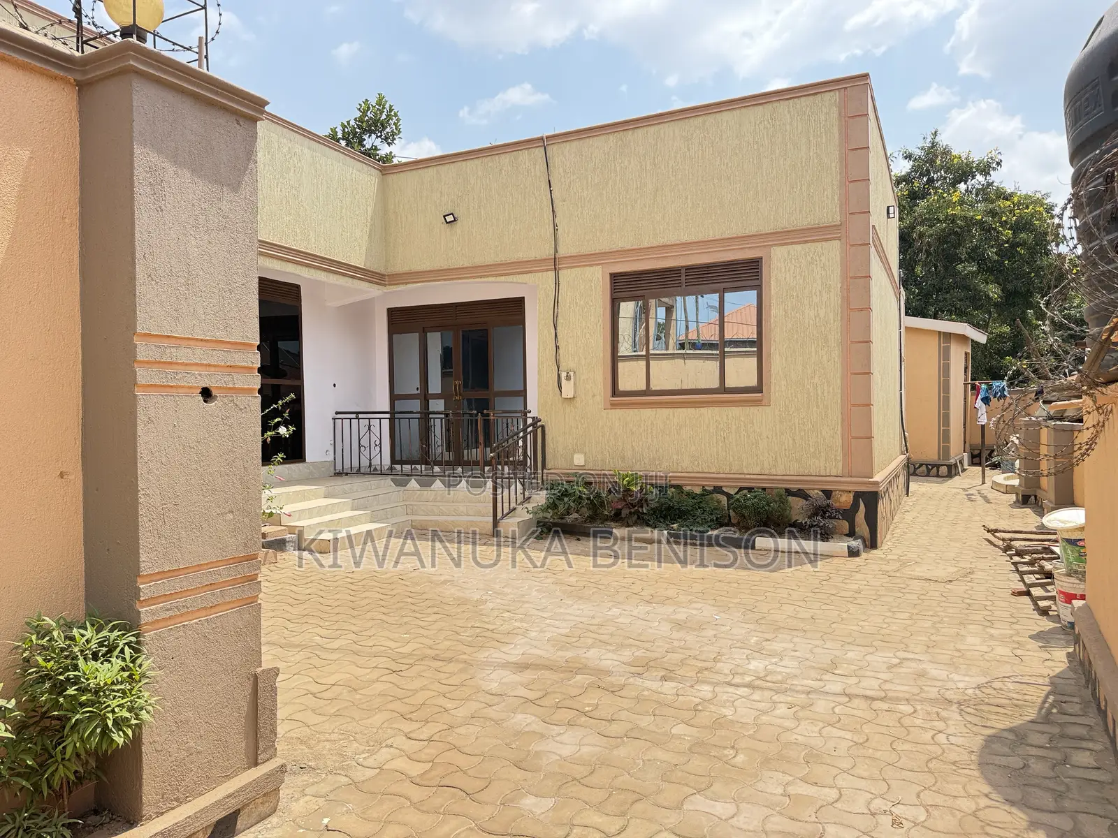 Furnished 3bdrm Bungalow in Mengo, Central Division for sale