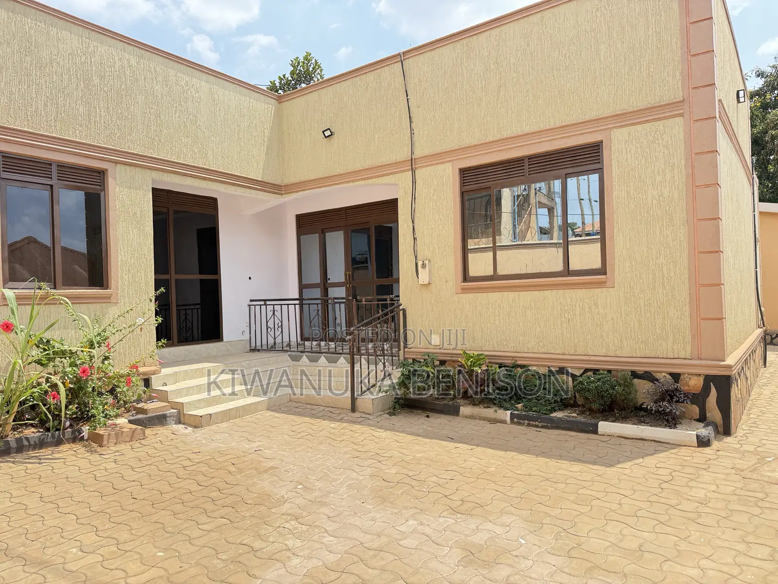 Furnished 3bdrm Bungalow in Mengo, Central Division for sale
