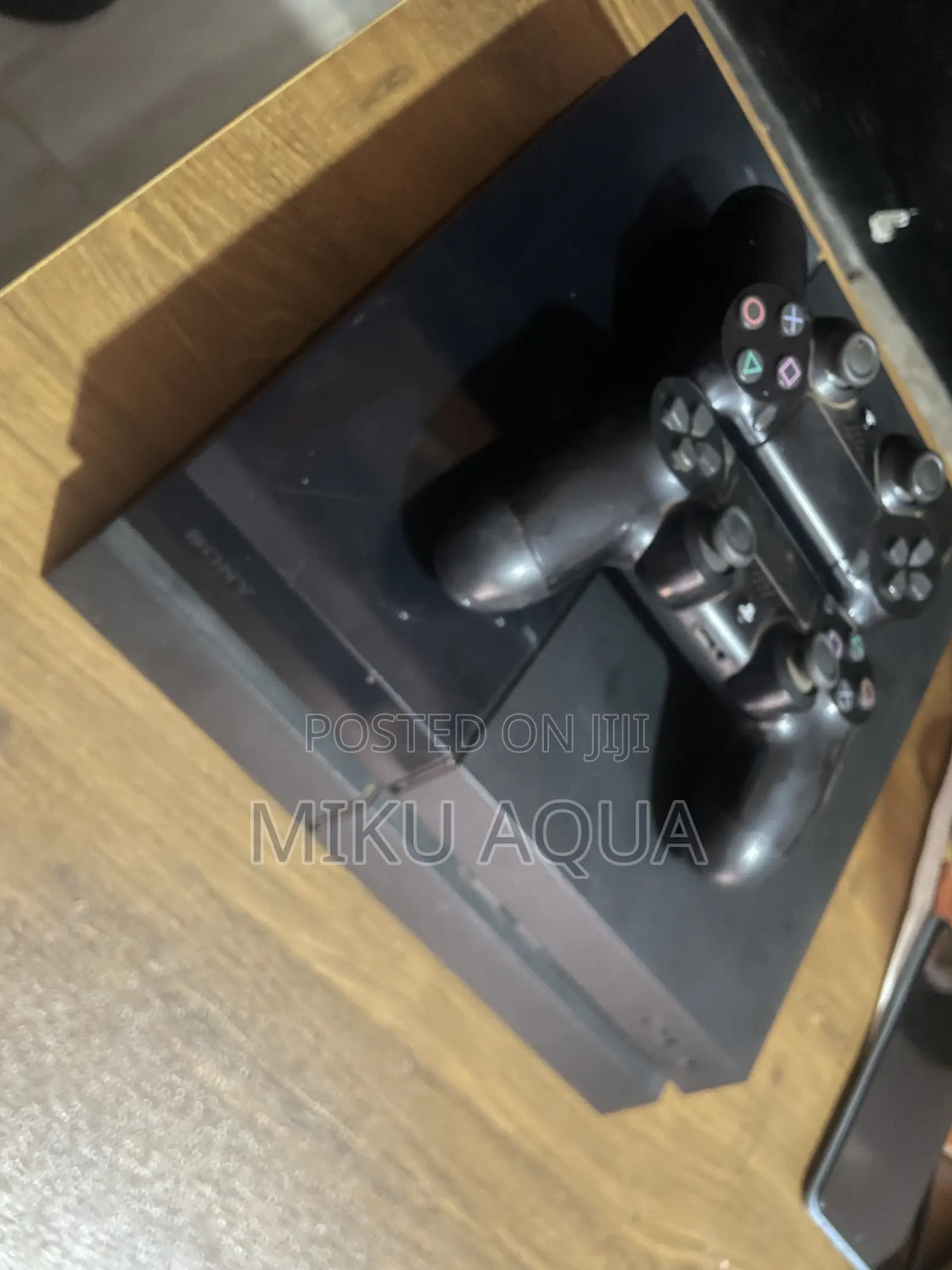 PlayStation 4 Fat 500GB Goldenhen
