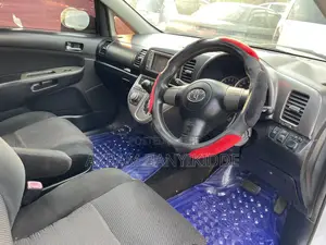 Toyota Wish 2006 White