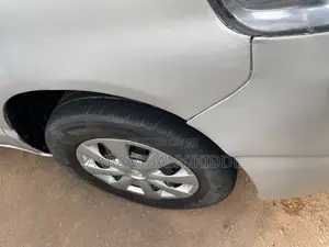 Toyota Noah 2003 Silver