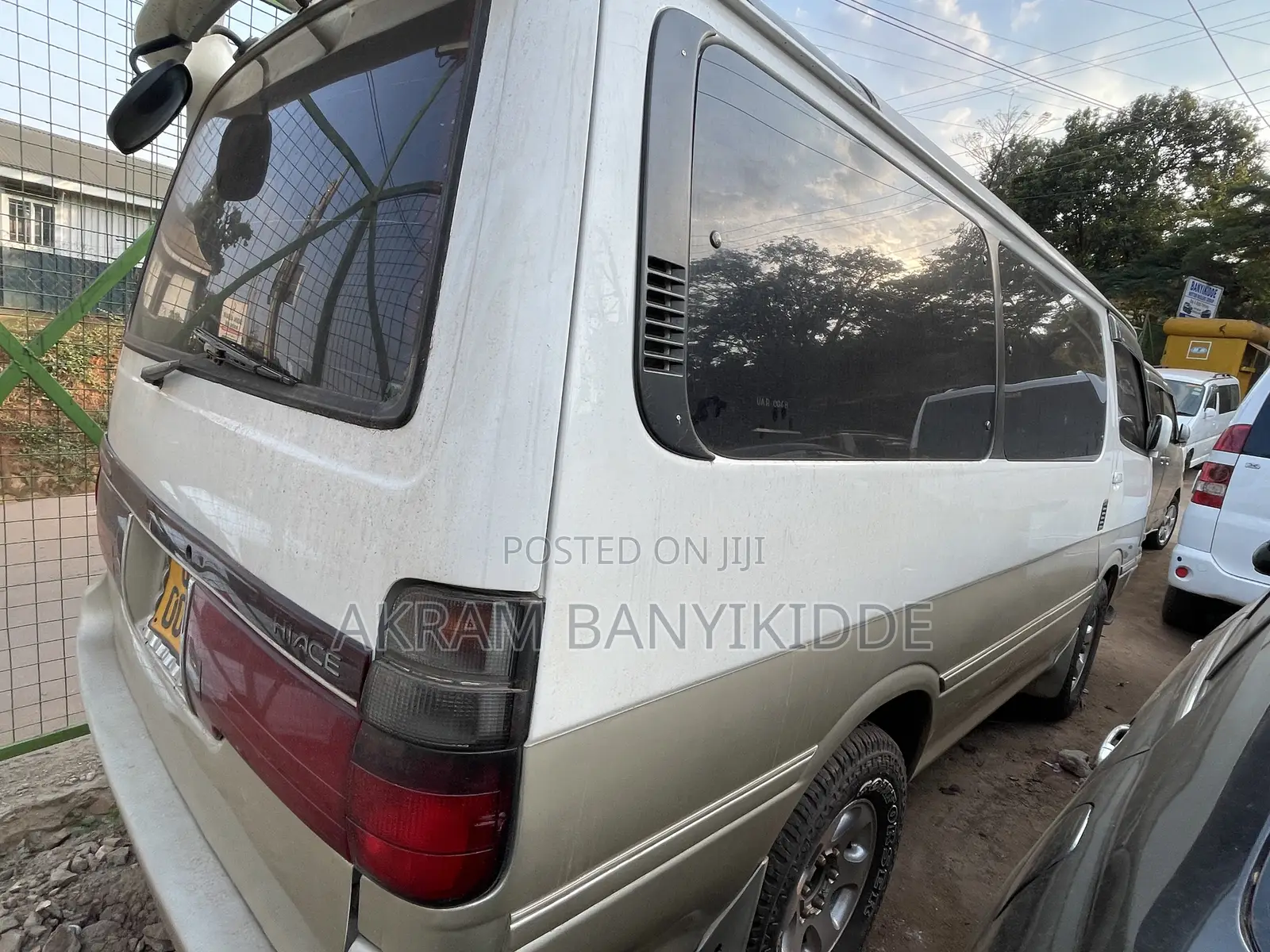Toyota HiAce 2002