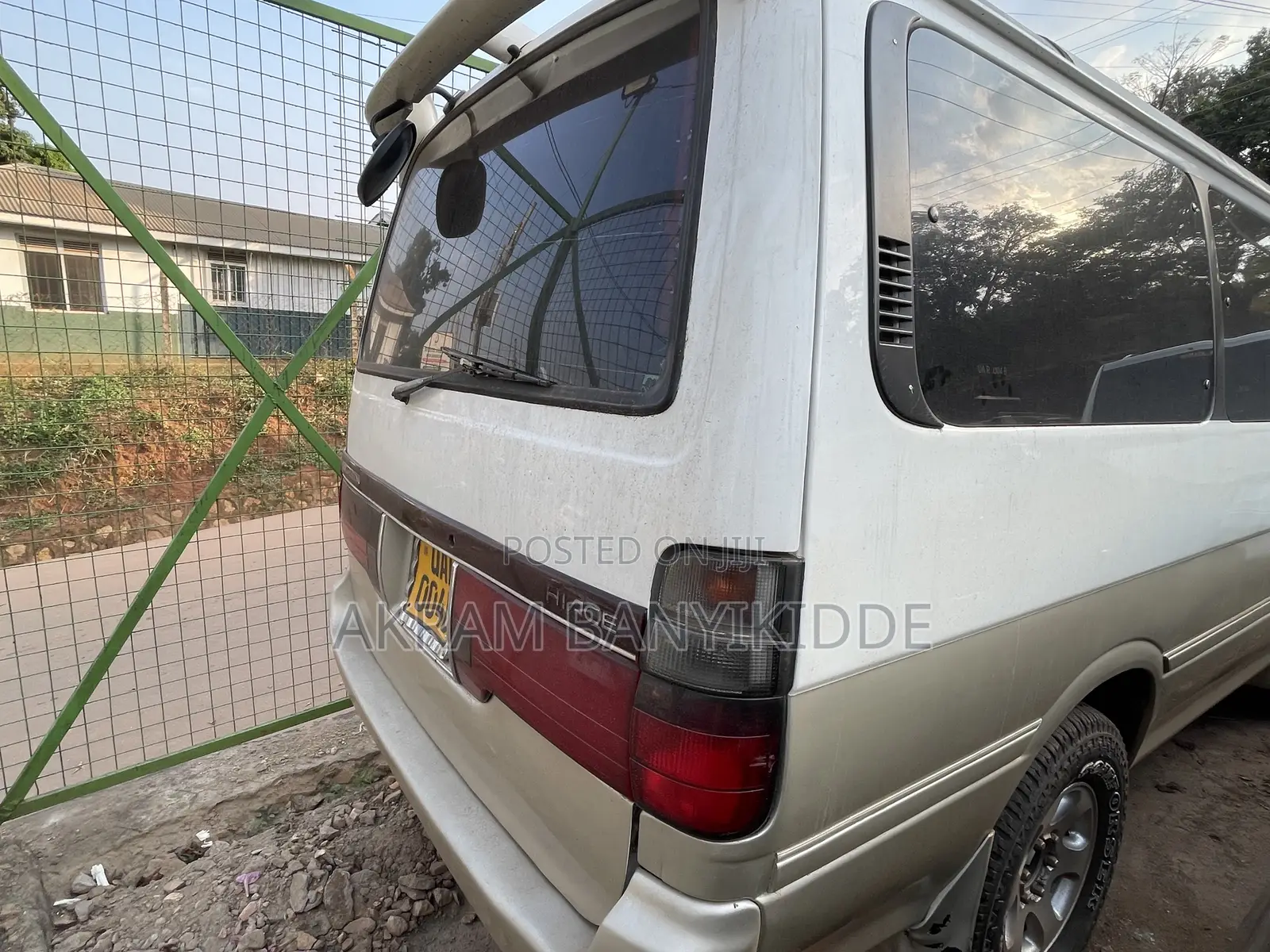 Toyota HiAce 2002