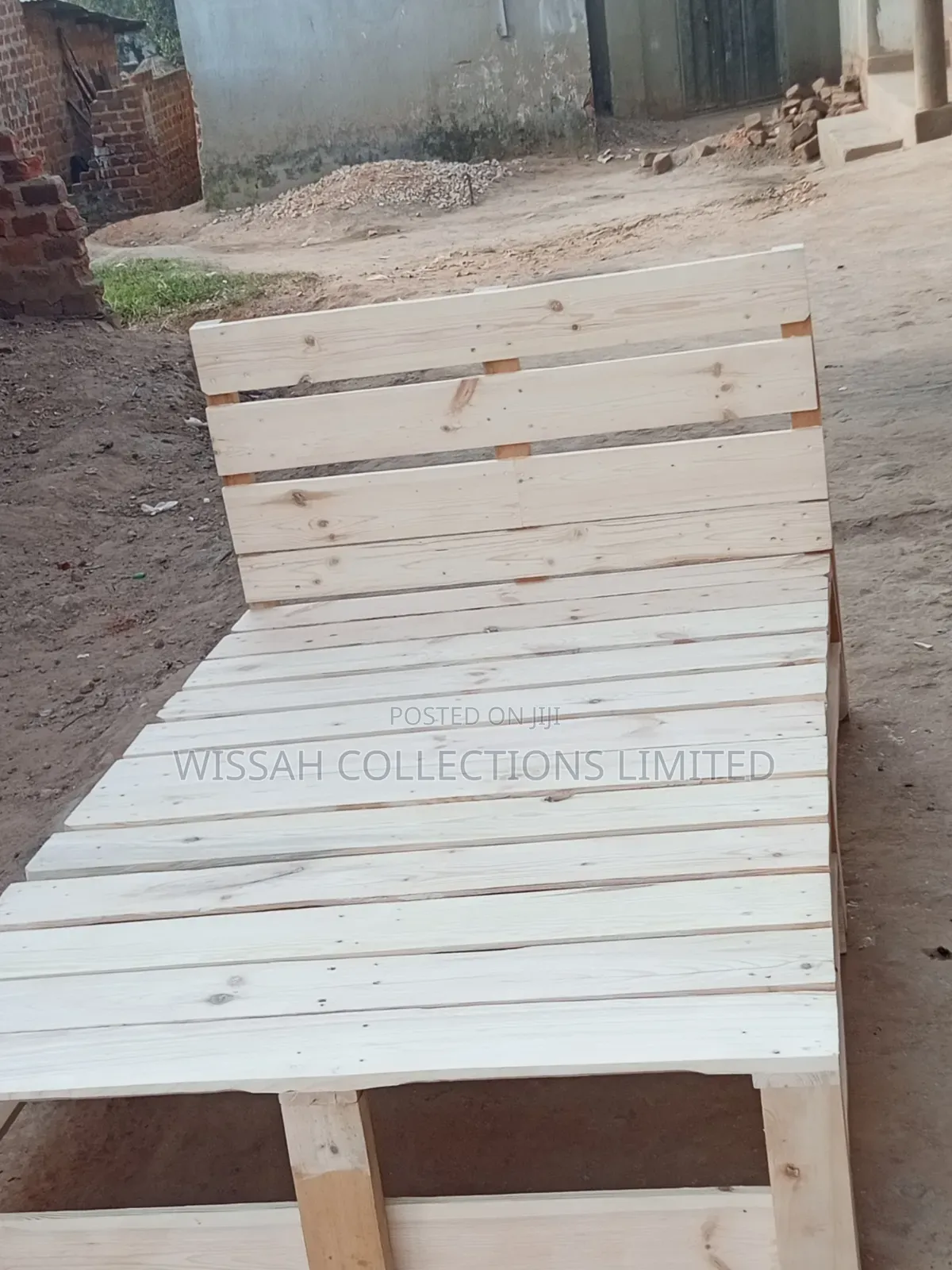 Pallet Bed