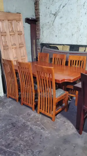 Light Mahogany Six Seater Dining Table