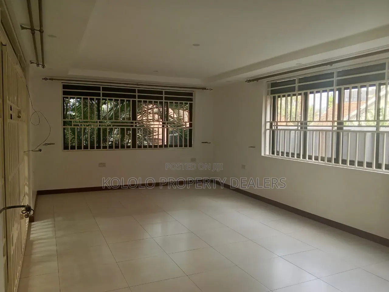 5bdrm House in Munyonyo, Central Division for sale