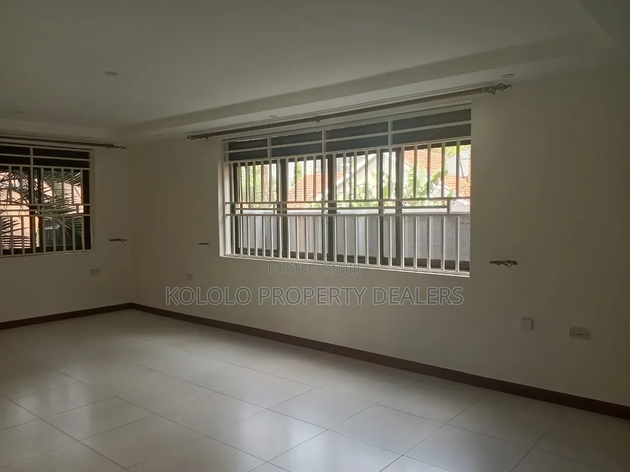 5bdrm House in Munyonyo, Central Division for sale