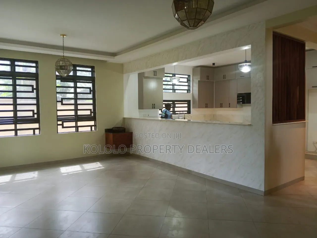 5bdrm House in Munyonyo, Central Division for sale