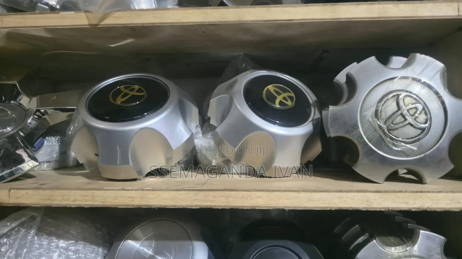 Toyota Landcruiser Various Centre Caps