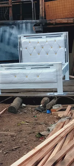 Queen Bed Flame 4by6 White